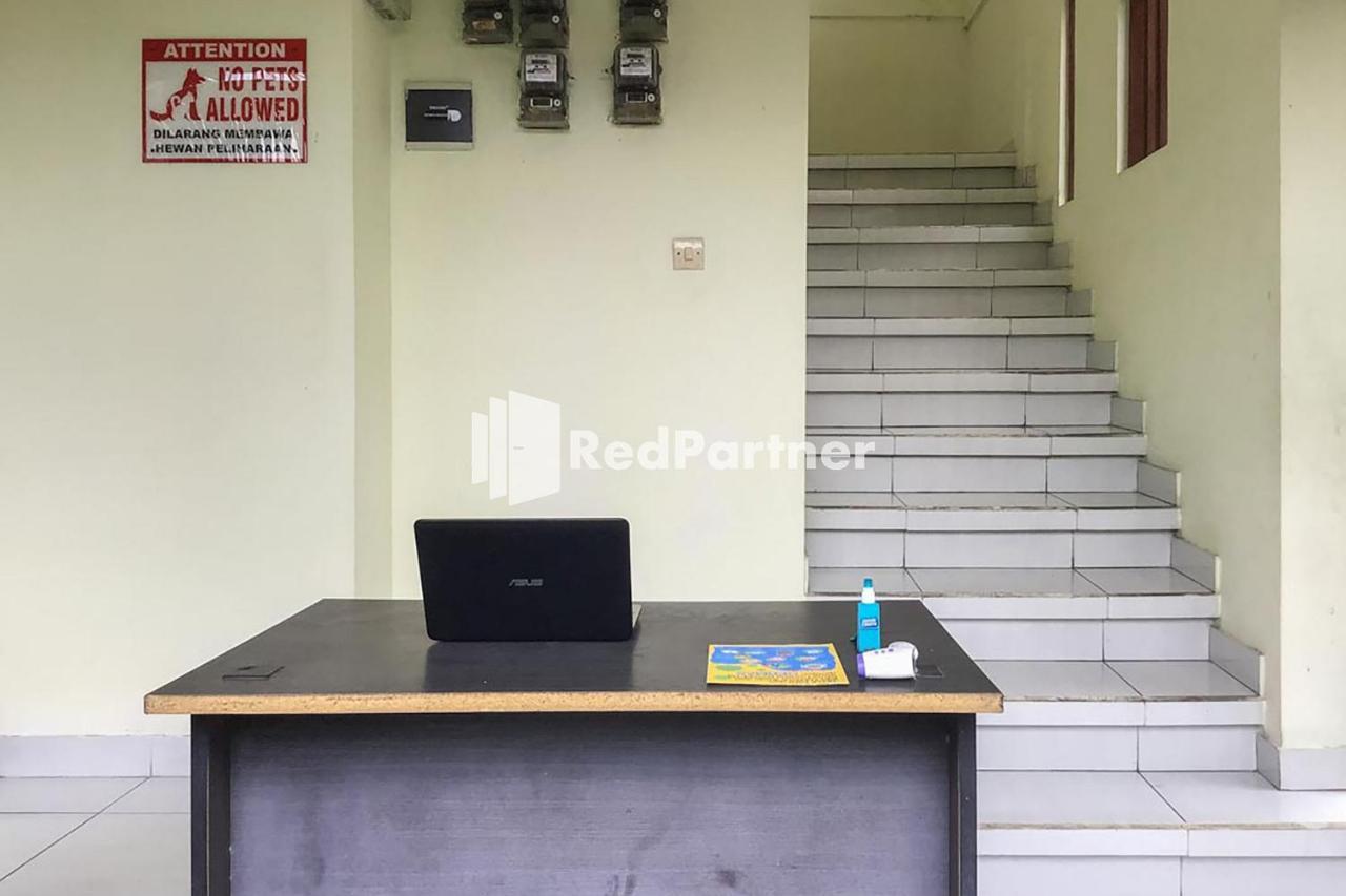 Pondok Mesari Redpartner Near Legian Beach Екстер'єр фото