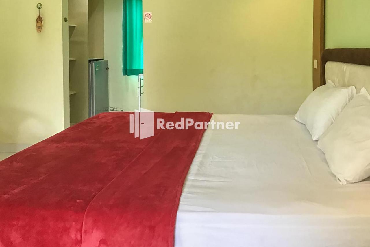 Pondok Mesari Redpartner Near Legian Beach Екстер'єр фото