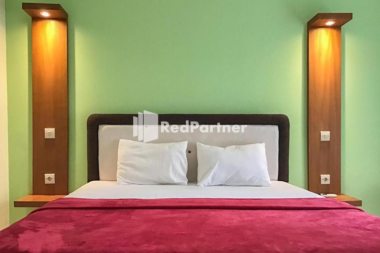 Pondok Mesari Redpartner Near Legian Beach Екстер'єр фото